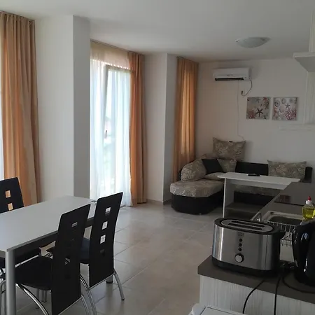 Sea Life Sinemorets Daire *